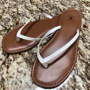 Shade & Shore Brown and White Sandals